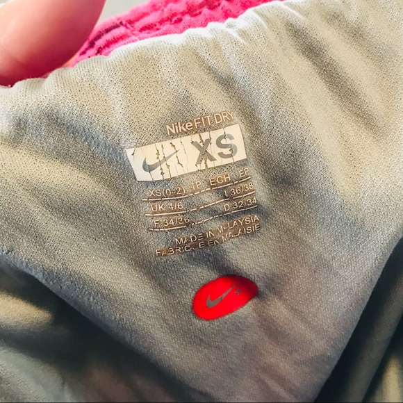 Nike Fit Dry Shorts - Picture 3 of 3